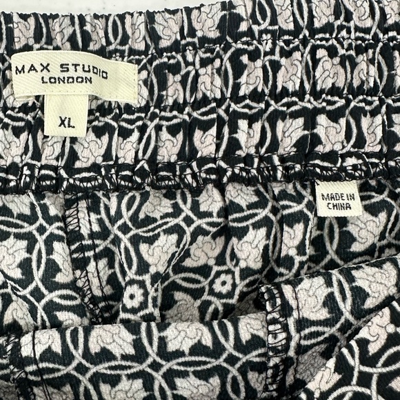 Max Studio Black and White Geometric Wide Leg Pants - Picture 4 of 8